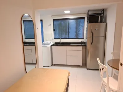 Apartamento com 1 Quarto para alugar, 22m² no Centro, Florianópolis