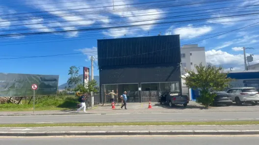 Galpão/Depósito/Armazém para alugar, 300m² no Pagani, Palhoça