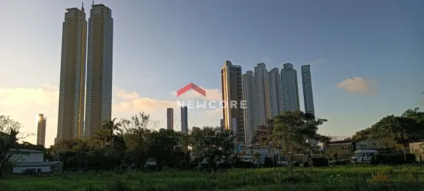 Lote/Terreno à venda, 1450m² no Barra, Balneário Camboriú
