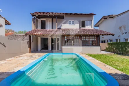 Sobrado com 4 Quartos para venda ou aluguel, 334m² no Serraria, Porto Alegre