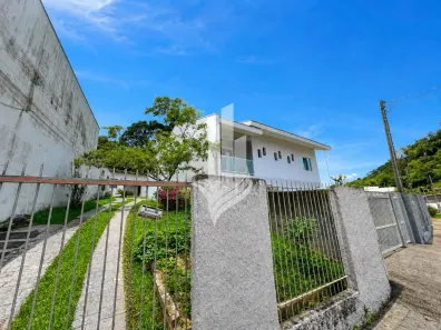 Casa com 3 Quartos à venda, 404m² no Boa Vista, Blumenau