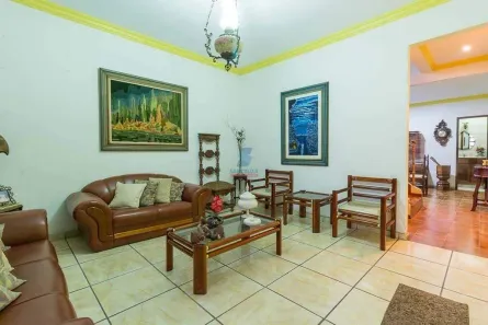 Casa com 5 Quartos à venda, 360m² no Eldorado, Contagem