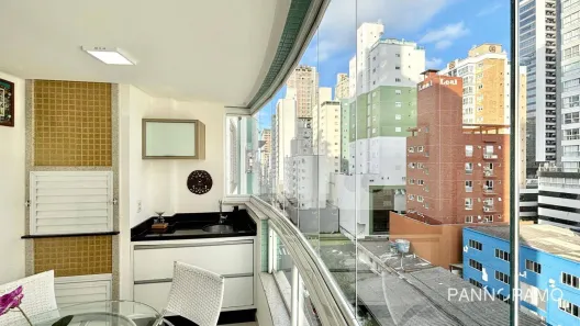 Apartamento com 3 Quartos para alugar, 104m² no Centro, Balneário Camboriú