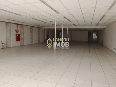 Prédio Comercial para alugar, 3600m² no Centro, Jundiaí