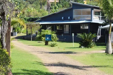 Fazenda/Sítio com 4 Quartos à venda, 600m² no Parque Agrinco, Guararema