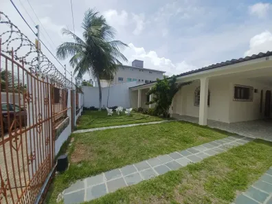 Casa com 4 Quartos à venda, 270m² no Ponta Negra, Natal