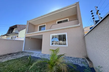 Sobrado com 3 Quartos à venda, 131m² no Abranches, Curitiba