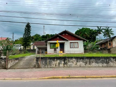Casa com 3 Quartos à venda, 509m² no Glória, Rodeio