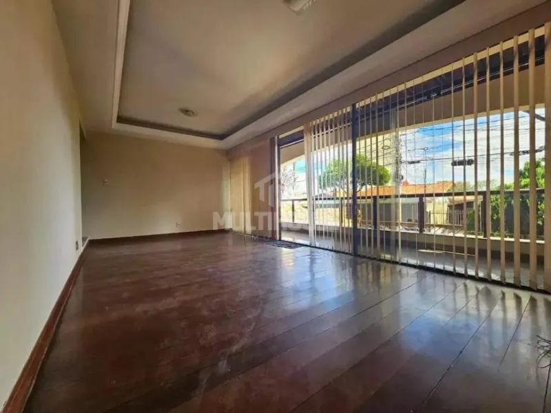 Casa com 5 quartos — Itapoã, Belo Horizonte