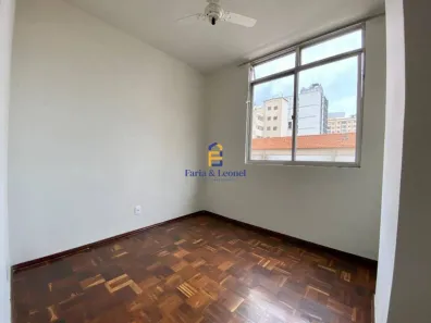Apartamento com 2 Quartos à venda, 68m² no Centro, Juiz de Fora