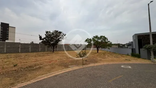 Lote/Terreno à venda, 492m² no Laranjeiras, Uberlândia