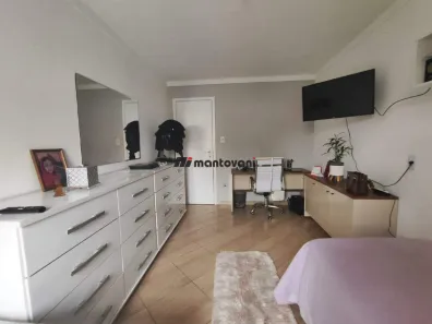 Sobrado com 2 Quartos à venda, 200m² no Vila Canero, São Paulo