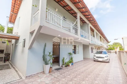 Sobrado com 4 Quartos à venda, 93m² no Centro, Matinhos