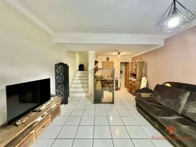 Sobrado com 2 Quartos à venda, 139m² no Jardim Rebelato, Cotia