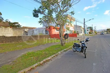 Casa com 3 Quartos à venda, 123m² no Estancia Sao José, Peruíbe