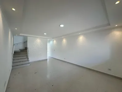 Casa com 3 Quartos à venda, 107m² no Vila Guedes, São Paulo