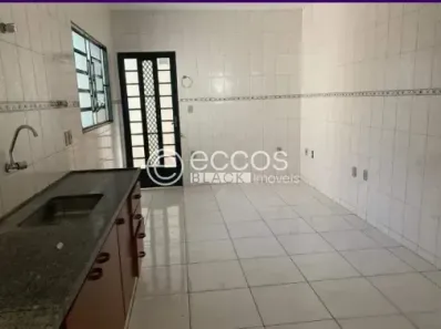 Casa com 3 Quartos à venda, 187m² no Santa Maria, Uberaba