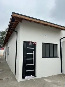 Casa com 2 Quartos à venda, 71m² no Jardim Regina (Moreira César), Pindamonhangaba