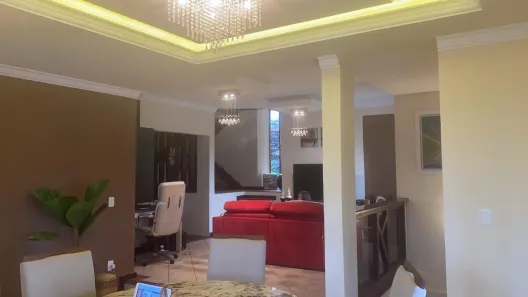 Casa com 7 Quartos à venda, 390m² no Piratininga, Niterói