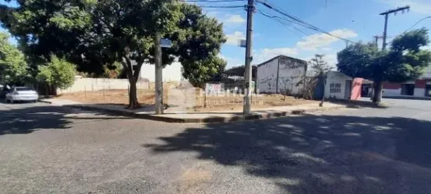 Lote/Terreno à venda, 415m² no Daniel Fonseca, Uberlândia