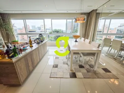 Apartamento com 3 Quartos para alugar, 112m² no Petrópolis, Porto Alegre