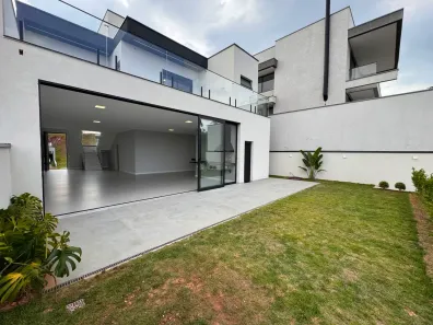 Casa de Condomínio com 4 Quartos à venda, 236m² no Cézar de Souza, Mogi das Cruzes