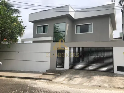 Casa com 4 Quartos à venda, 278m² no Jardim Amália, Volta Redonda