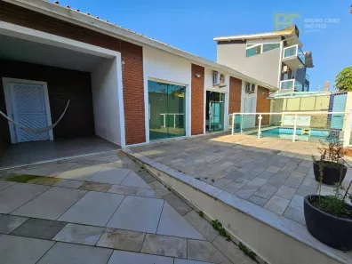 Casa com 3 Quartos à venda, 250m² no Centro, Peruíbe