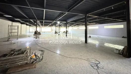 Prédio Comercial à venda, 1200m² no Piratininga, Niterói