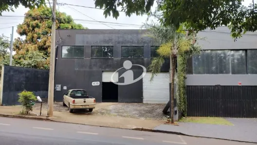 Galpão/Depósito/Armazém para alugar, 250m² no Jardim Patrícia, Uberlândia