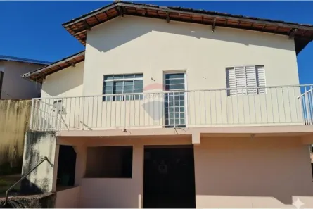 Casa com 10 Quartos à venda, 400m² no Vila Fertiza, Araxá