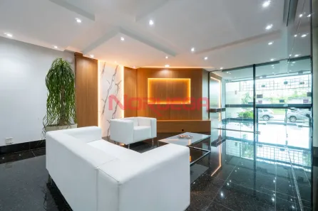 Apartamento com 3 Quartos para alugar, 147m² no Cabral, Curitiba