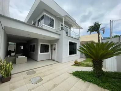 Casa de Condomínio com 4 Quartos à venda, 280m² no Campo Grande, Rio de Janeiro