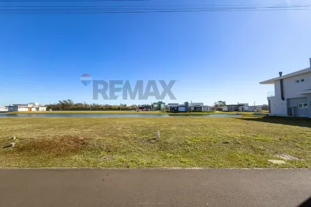 Lote/Terreno à venda, 420m² no Centro, Balneário Rincão