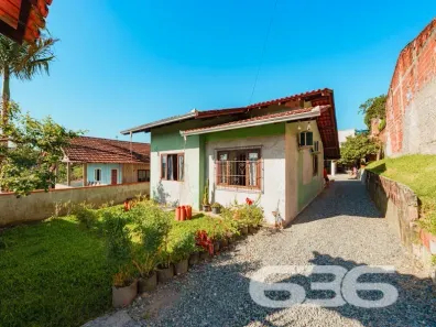 Casa com 3 Quartos à venda, 70m² no Jarivatuba, Joinville