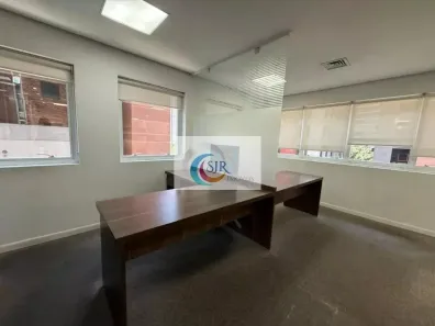 Sala Comercial para alugar, 120m² no Vila Olímpia, São Paulo