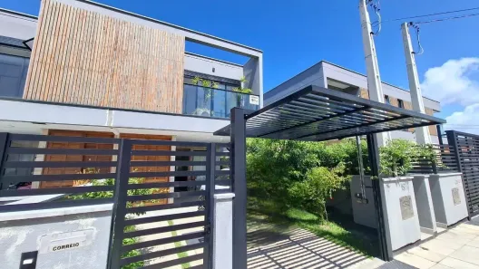 Casa com 3 Quartos à venda, 113m² no Campeche, Florianópolis