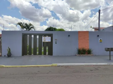 Casa com 2 Quartos à venda, 104m² no Vila Adelina, Campo Grande