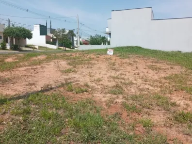 Lote/Terreno à venda, 253m² no Village Moutonnée, Salto