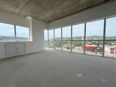 Sala Comercial para alugar, 337m² no Menino Deus, Porto Alegre