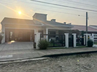 Casa com 3 Quartos à venda, 166m² no XANGRI-LÁ, Xangri-lá