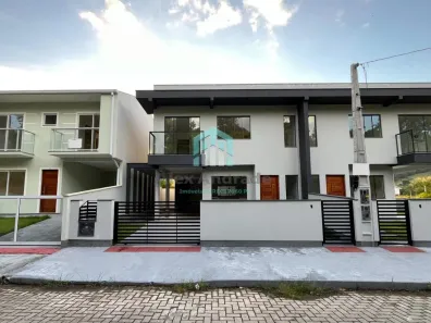 Sobrado com 3 Quartos à venda, 100m² no Forquilhas, São José