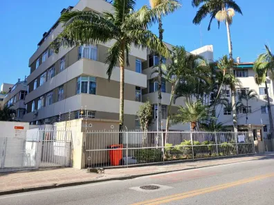 Apartamento com 3 Quartos para alugar, 80m² no Agronômica, Florianópolis
