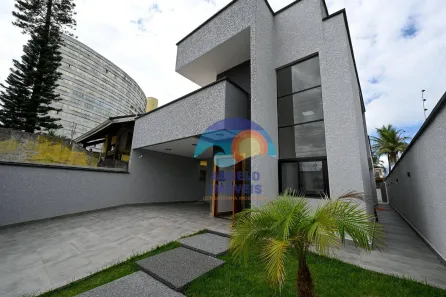 Casa com 4 Quartos à venda, 220m² no Centro, Peruíbe
