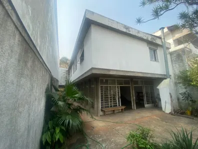 Casa com 5 Quartos à venda, 240m² no Jardim da Glória, São Paulo