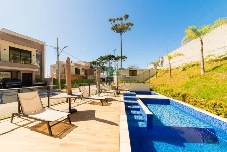 Lote/Terreno com 1 Quarto à venda, 290m² no Santa Cândida, Curitiba