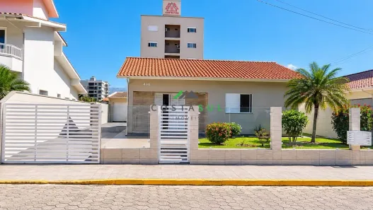 Casa com 3 Quartos à venda, 180m² no Village, Imbituba