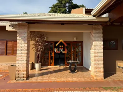 Casa de Condomínio com 4 Quartos para alugar, 400m² no Recanto do Salto, Londrina