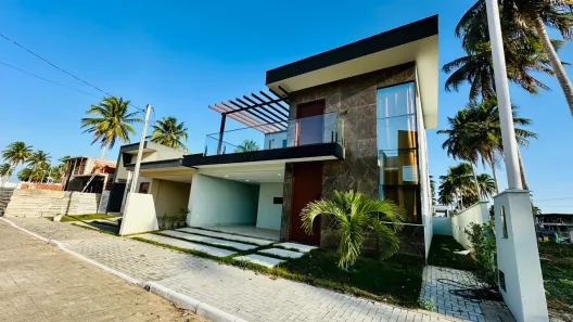 Casa de Condomínio com 5 Quartos à venda, 215m² no Cajupiranga, Parnamirim