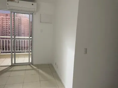 Apartamento com 2 Quartos à venda, 55m² no Del Castilho, Rio de Janeiro